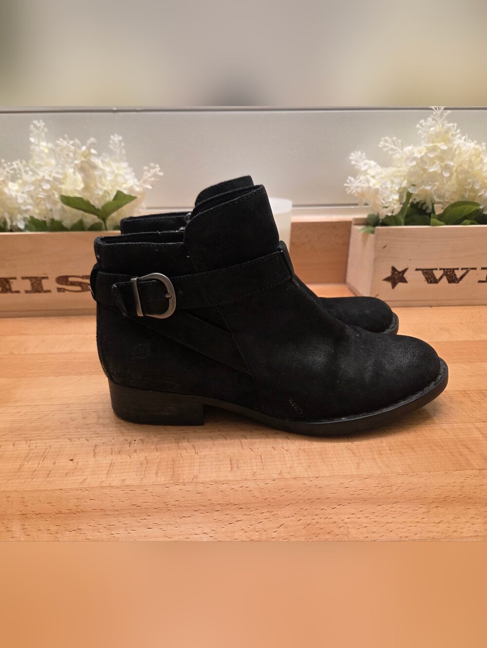 Born Womens Morocco Black Distressed Suede Buckle Strap Bootie Zip Up Size 9.5
